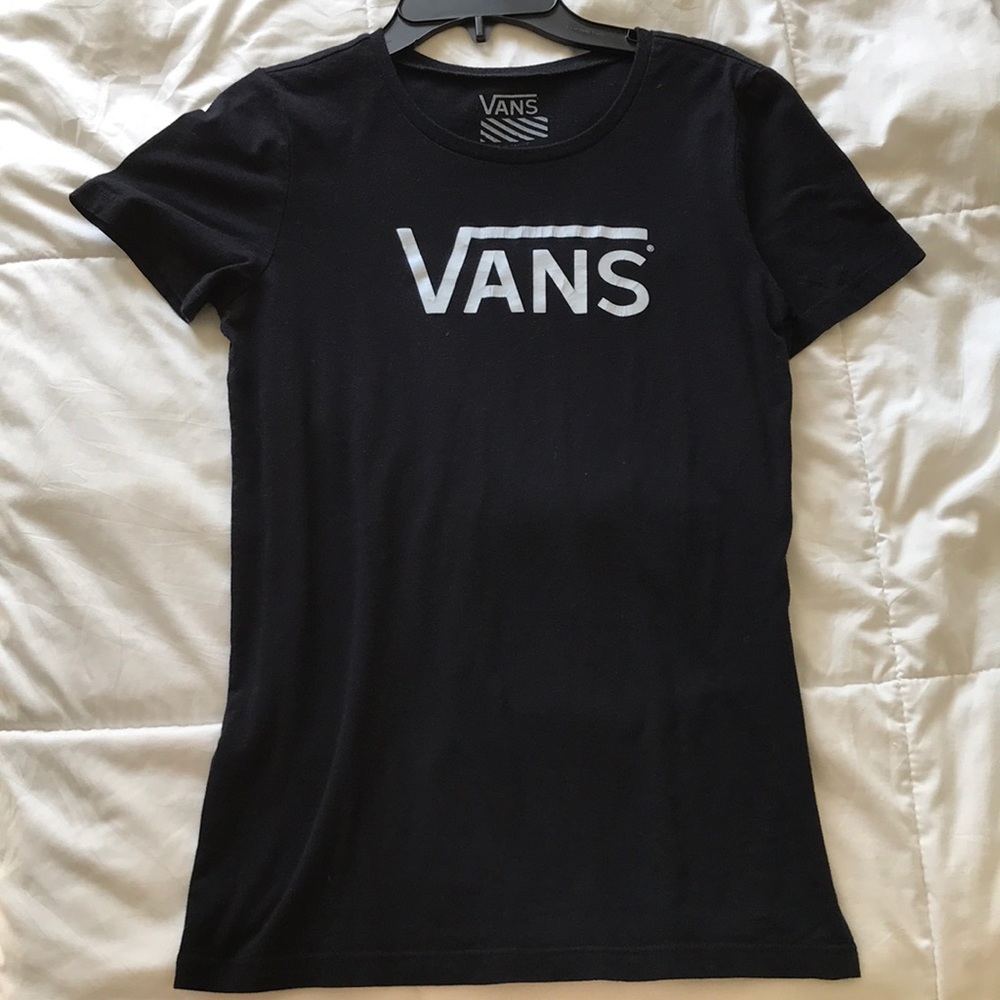 black vans logo tee 🖤